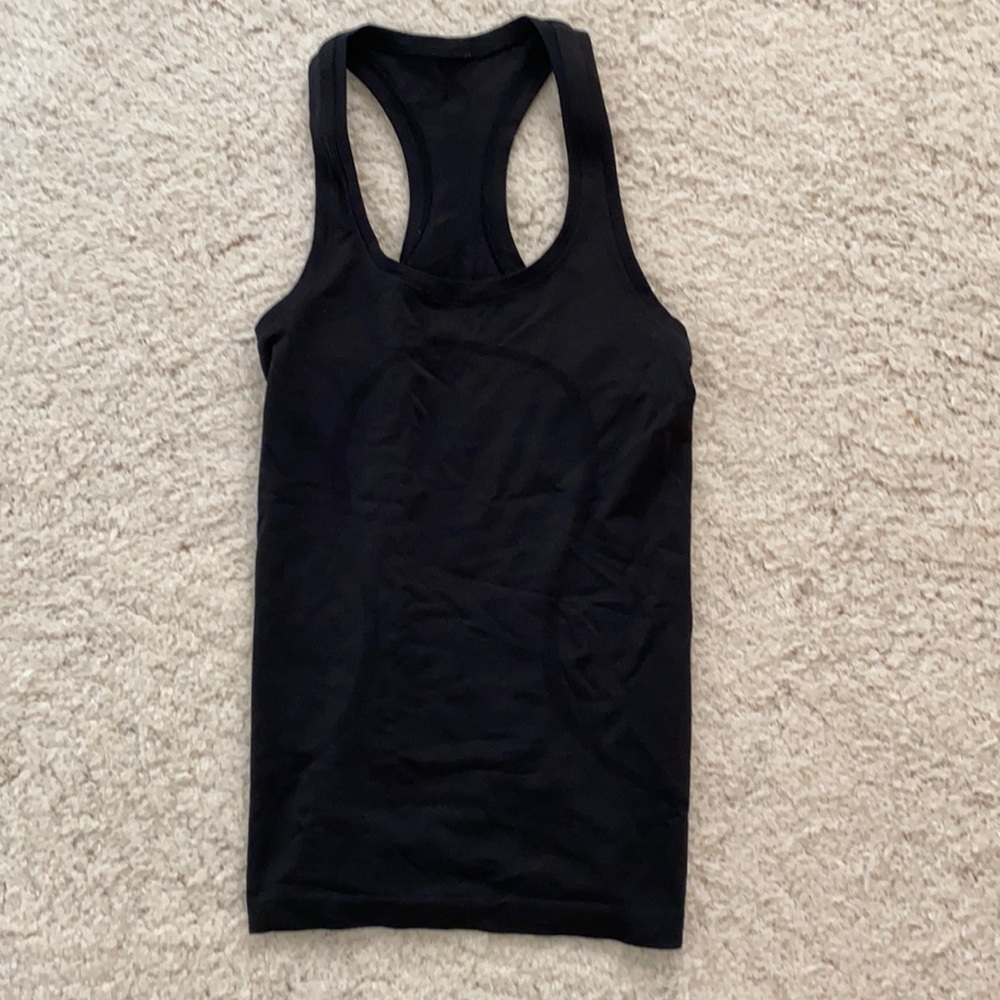 Black Lululemon tank top